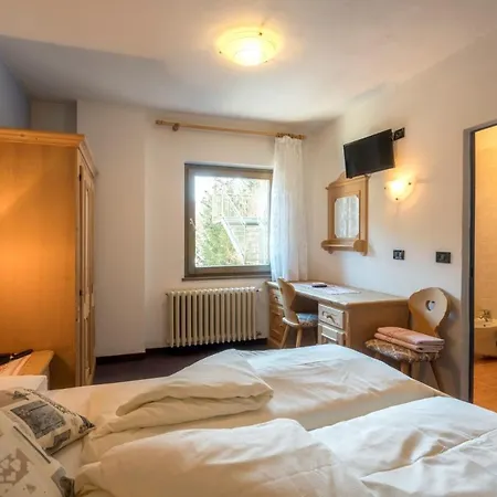 Canada Hotel 3*