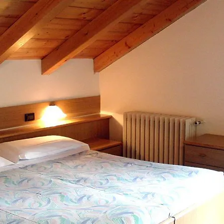 Hotel Canada 3*