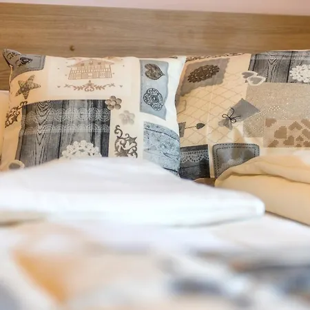 Canada Hotel 3*